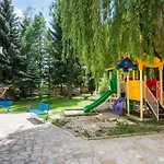 Hotel Elbrus Welingrad